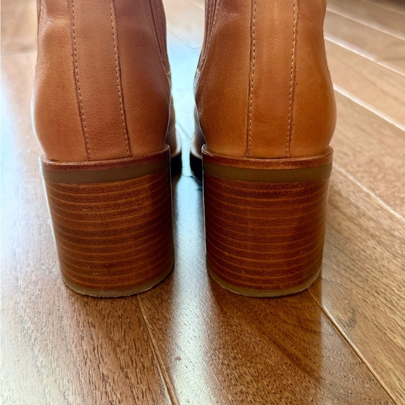 Silent D Naydo tan leather heeled chelsea boots Anthropologie 39 8.5 Free People - Picture 5 of 8